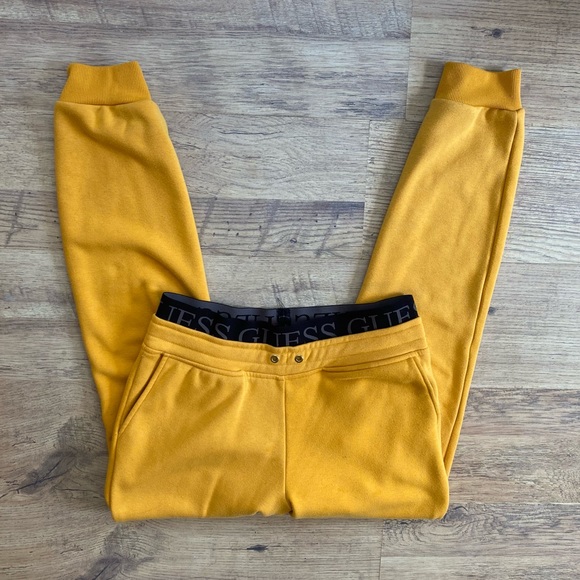 Guess Tracksuit - Picture 4 of 7